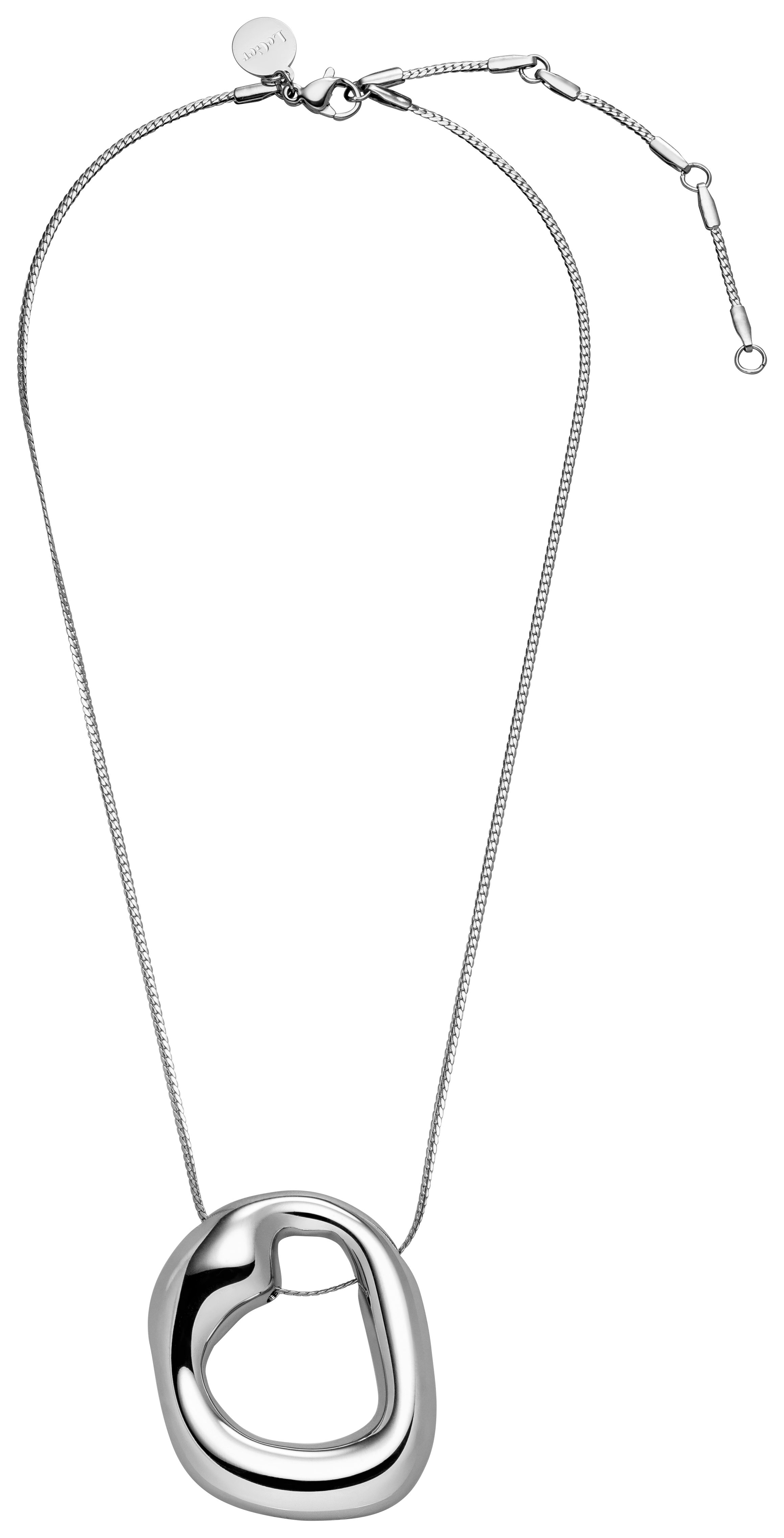 Die LeGer x Purelei - Fluid Forms Kette von LeGer by Lena Gercke ist eine silberne Edelstahlkette mit einer dünnen Kette, einem abstrakten hohlen Anhänger, einem verstellbaren Verschluss und einem kleinen runden Anhänger in der Nähe des Verschlusses.