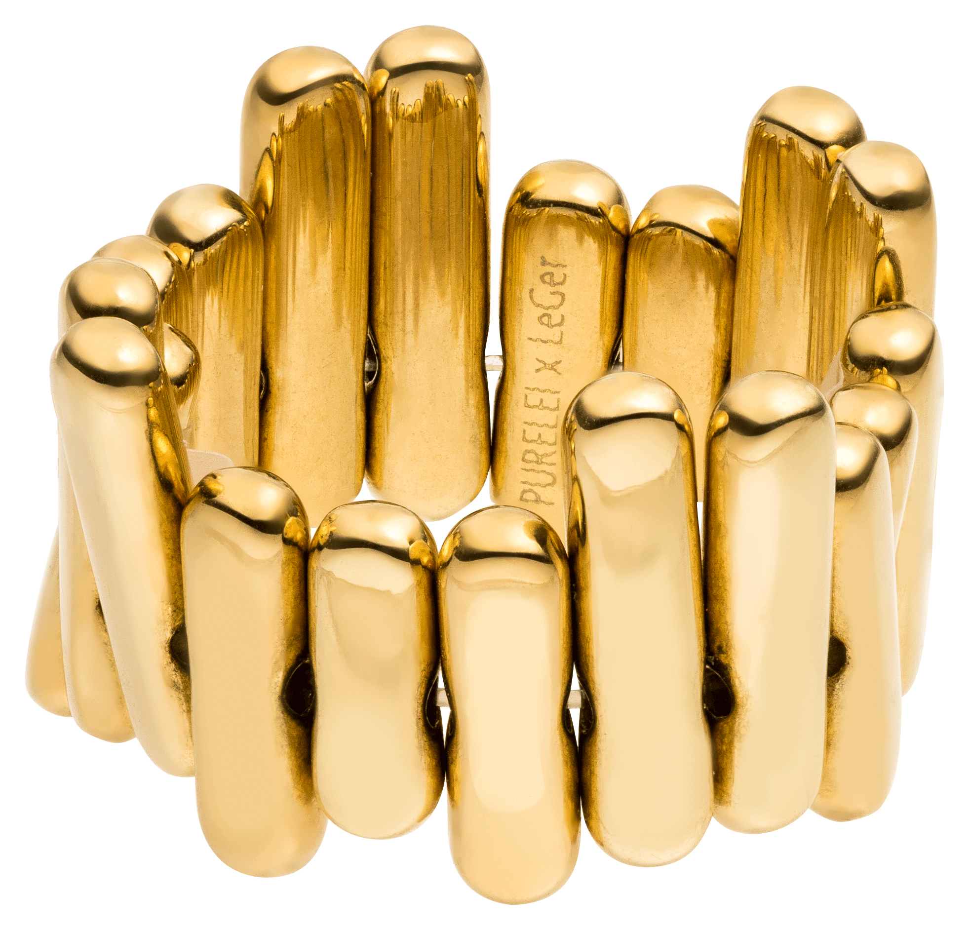 Der LeGer x Purelei - Rise Ring von LeGer by Lena Gercke zeichnet sich durch glatte, vertikale, stabförmige Goldsegmente in einem kreisförmigen Design aus, wobei auf einem Segment "PURELEI × LeGer by Lena Gercke" eingraviert ist.