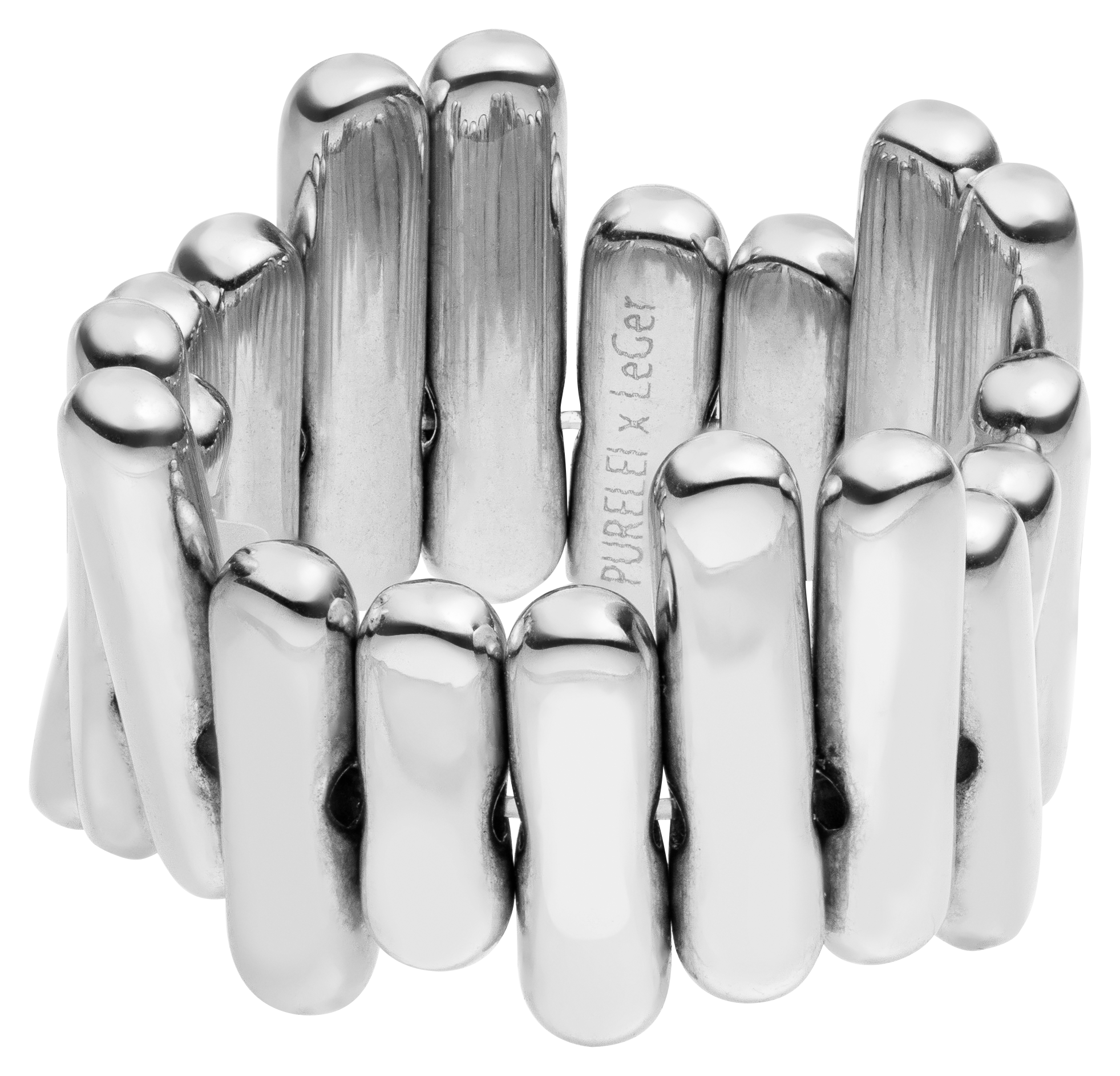Der LeGer x Purelei - Rise Ring von LeGer by Lena Gercke besteht aus miteinander verbundenen, vertikalen, abgerundeten Silberstäben, die ein flexibles Band mit einer dezenten Innengravur bilden: "PURELEI × LeGer by Lena Gercke.
