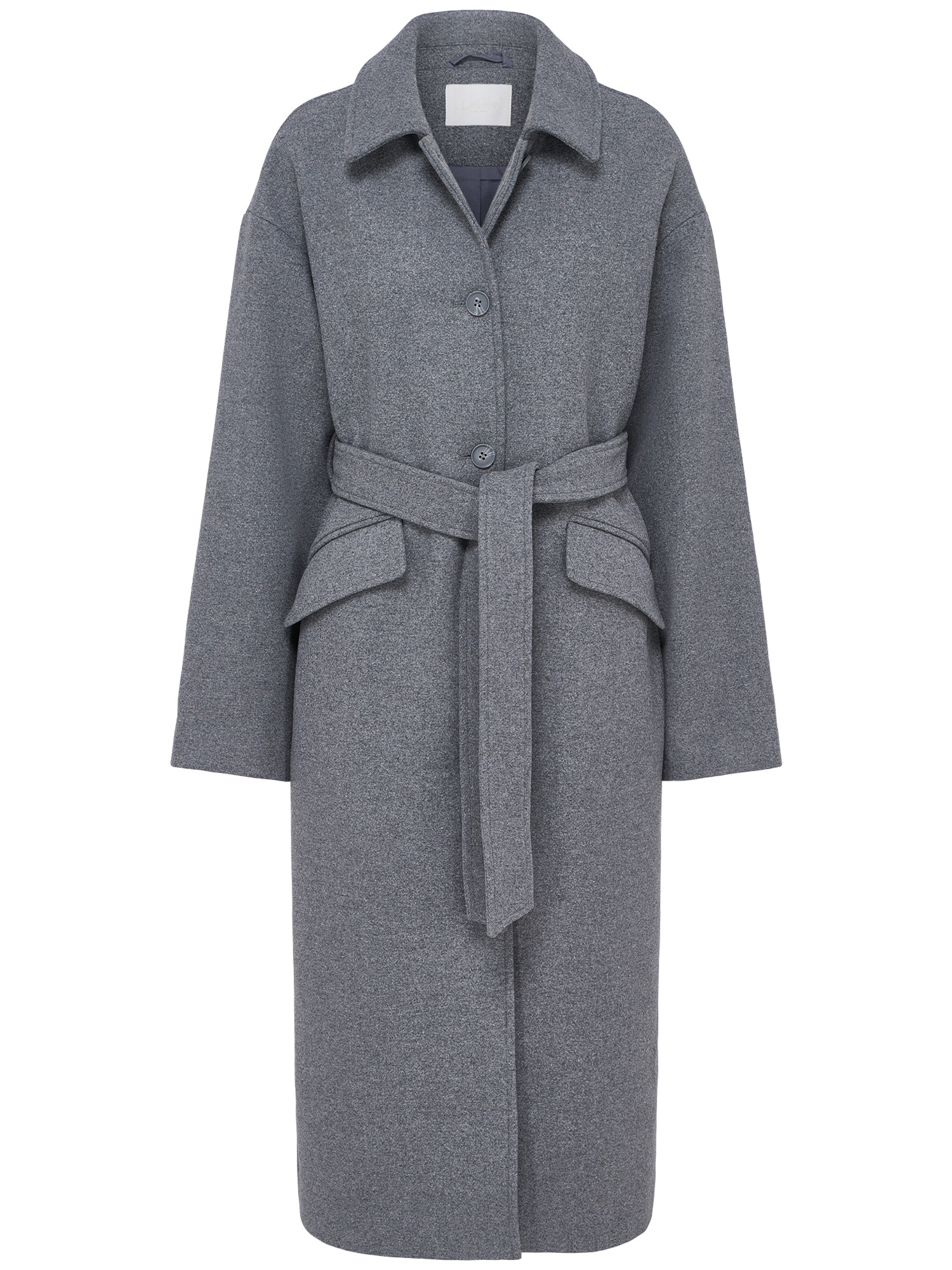 Der Anaida Coat von LeGer by Lena Gercke ist ein langer grauer Wollmantel mit langen Ärmeln, gekerbtem Kragen, Knopfverschluss, lockerer Passform, Taillengürtel und zwei Hüftpattentaschen, abgebildet auf einem schlichten weißen Hintergrund.