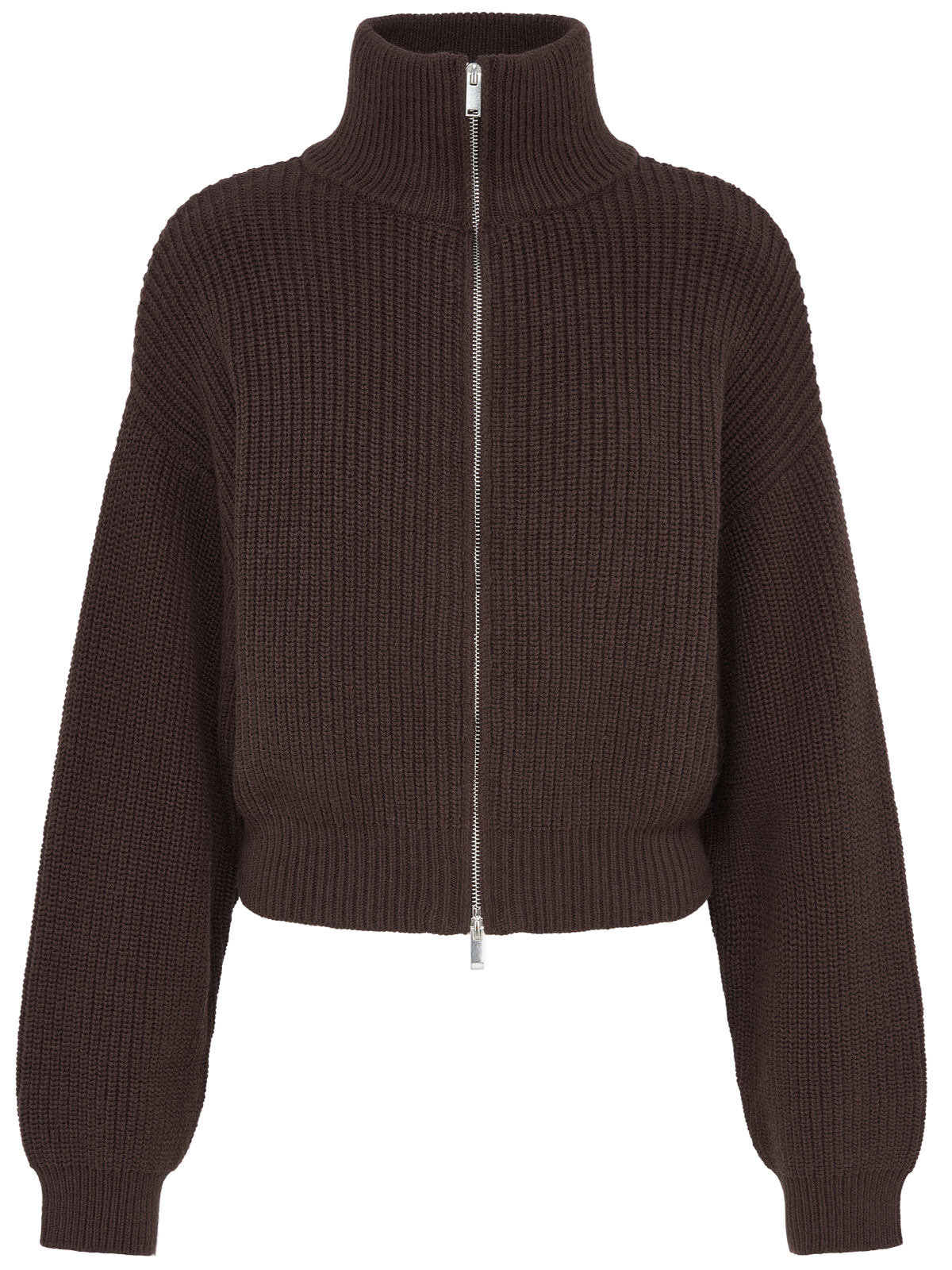 Ein dunkelbrauner Rippstrickpullover mit Reißverschluss, hohem Kragen und langen Ärmeln – der „Cindy“-Pullover von LeGer by Lena Gercke – wird als grob gestrickter Pullover mit Reißverschluss vor weißem Hintergrund präsentiert.