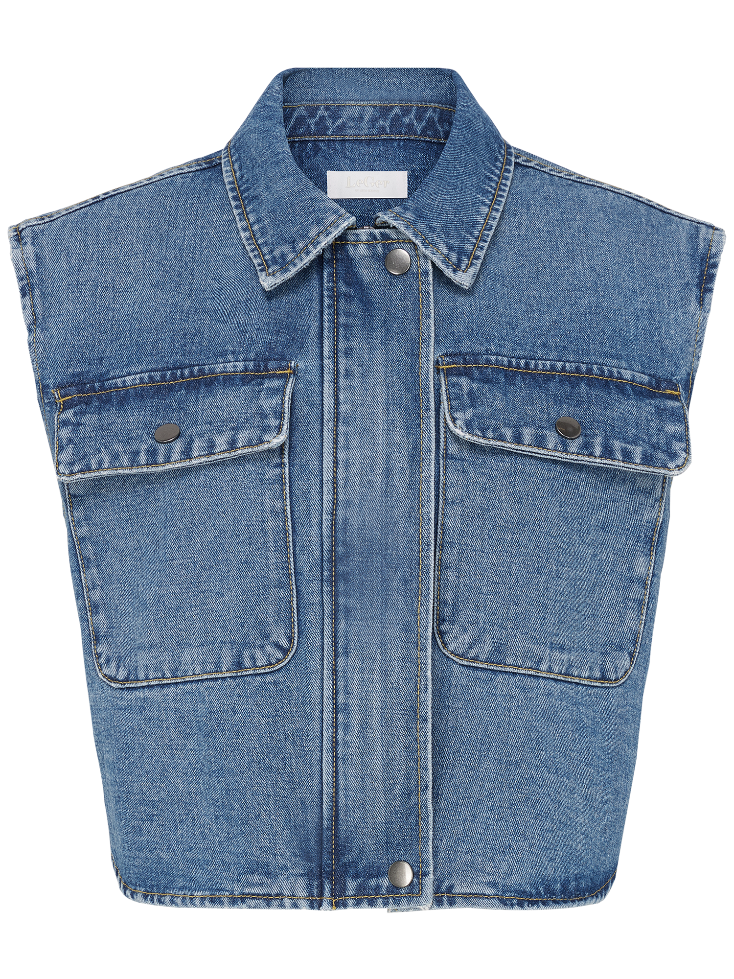 Die Shirin Vest von LeGer by Lena Gercke ist eine ärmellose blaue Jeansweste in Größe 36 mit Kragen, Knopfleiste, zwei Pattentaschen auf der Brust, lockerer Passform und verblasstem Look. Modellgröße auf Anfrage erhältlich.