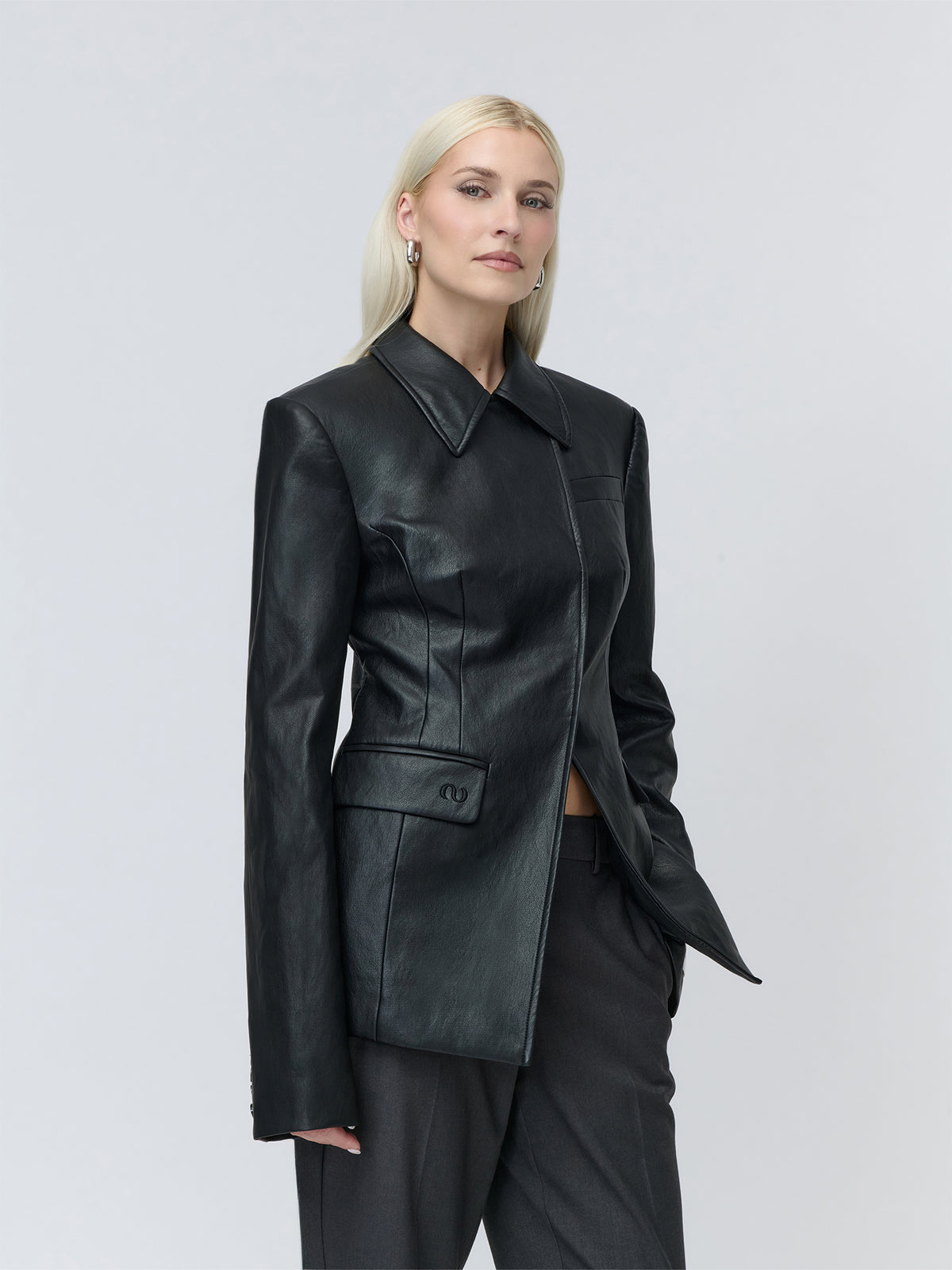 Style: "Orelia" Blazer 34