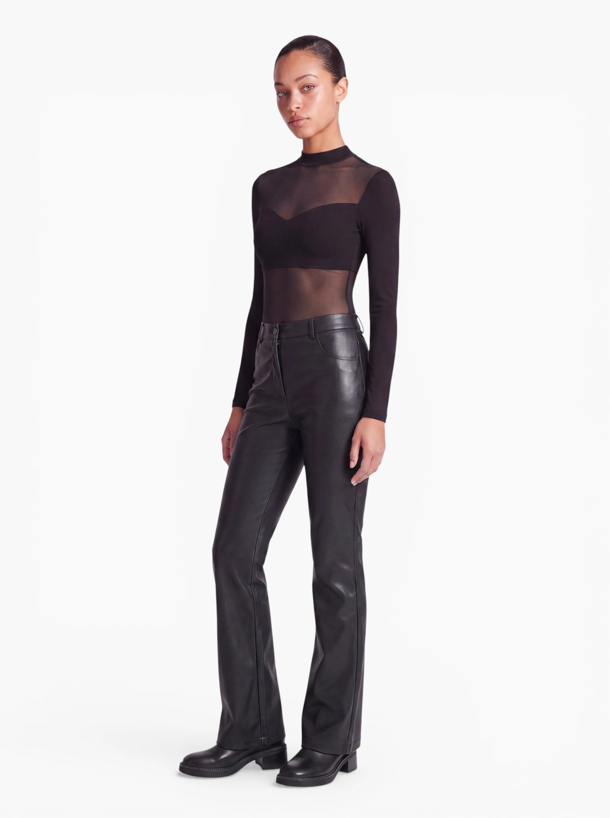 Style: "Carla" Body 34