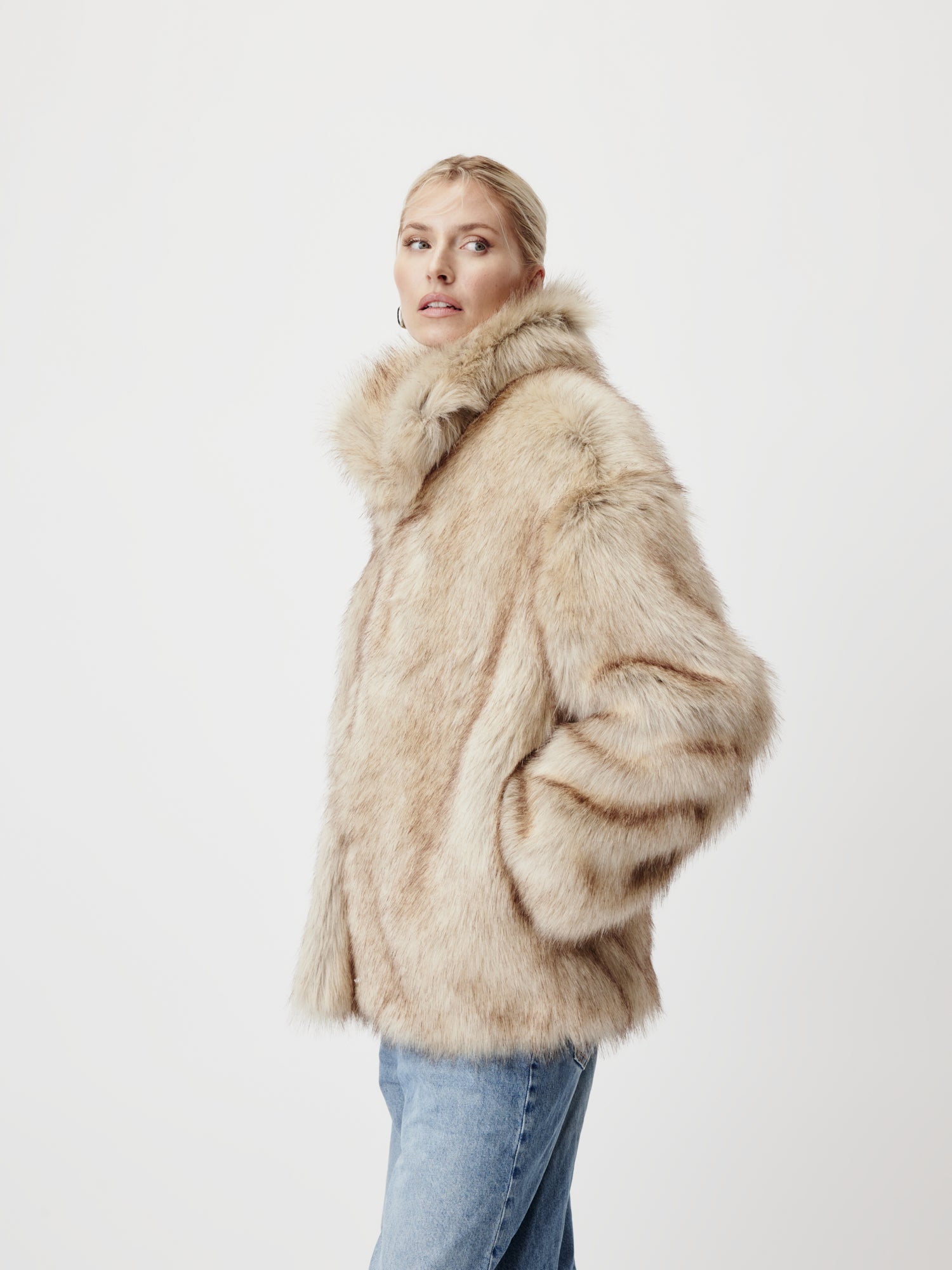 Fergie Jacket | Greige Faux Fur Jacket | LeGer by Lena Gercke