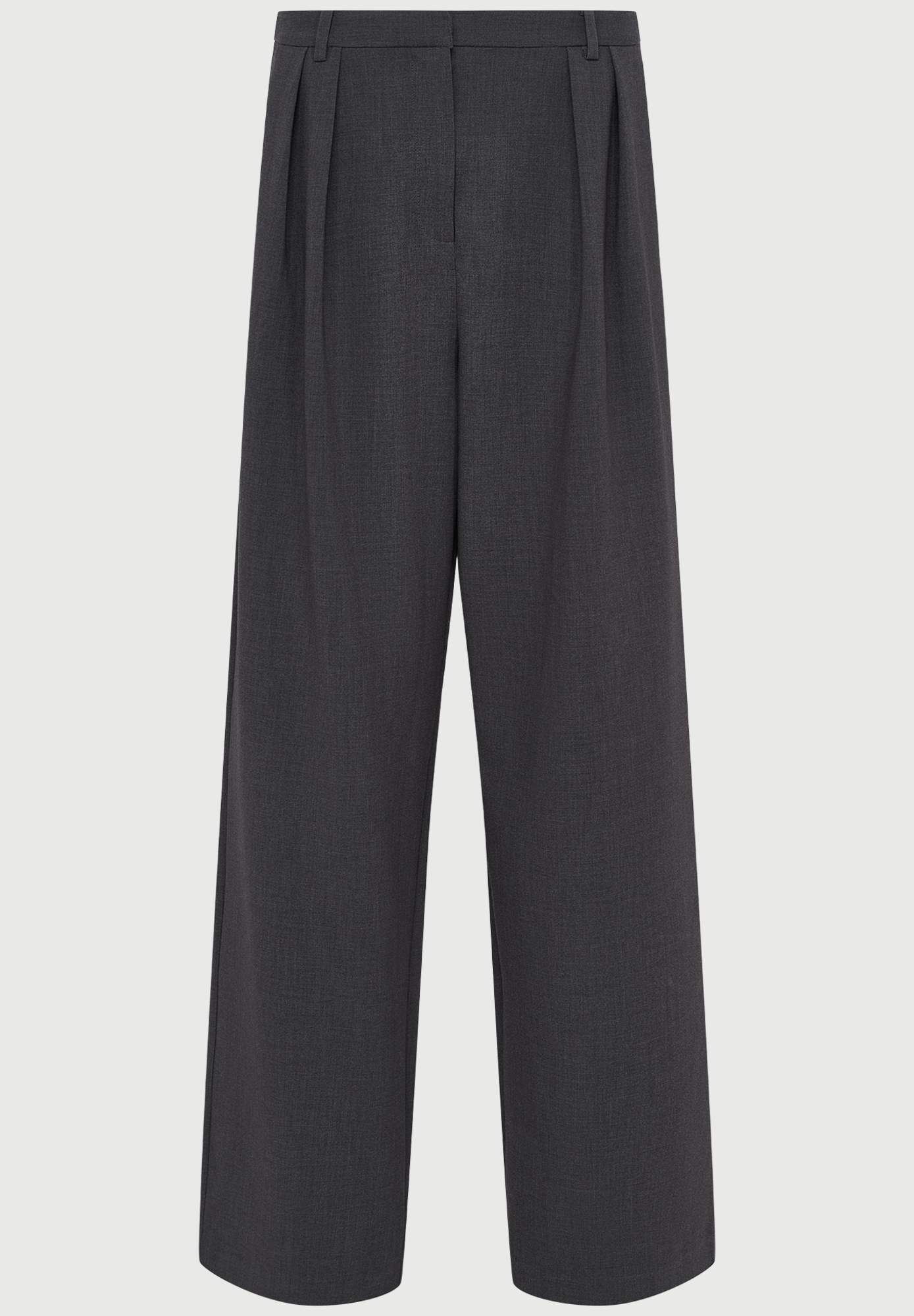 LeGer x Oh April - Franja Pants Tall von LeGer by Lena Gercke: dunkelgraue, weit geschnittene Hose mit hoher Taille, Bundfalten und Gürtelschlaufen, erhältlich in Größe 38, im damenmode Styling auf weißem Grund.