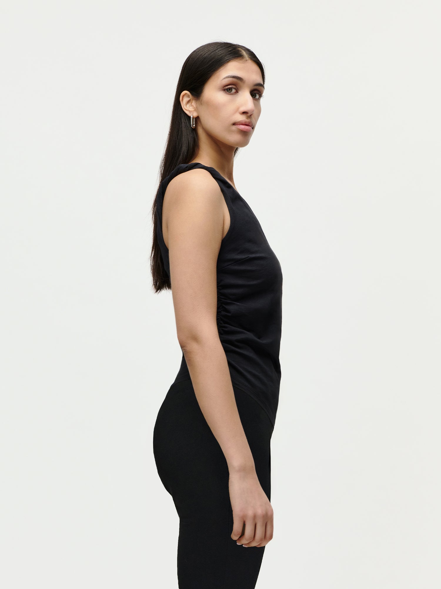 Darleen Top 34