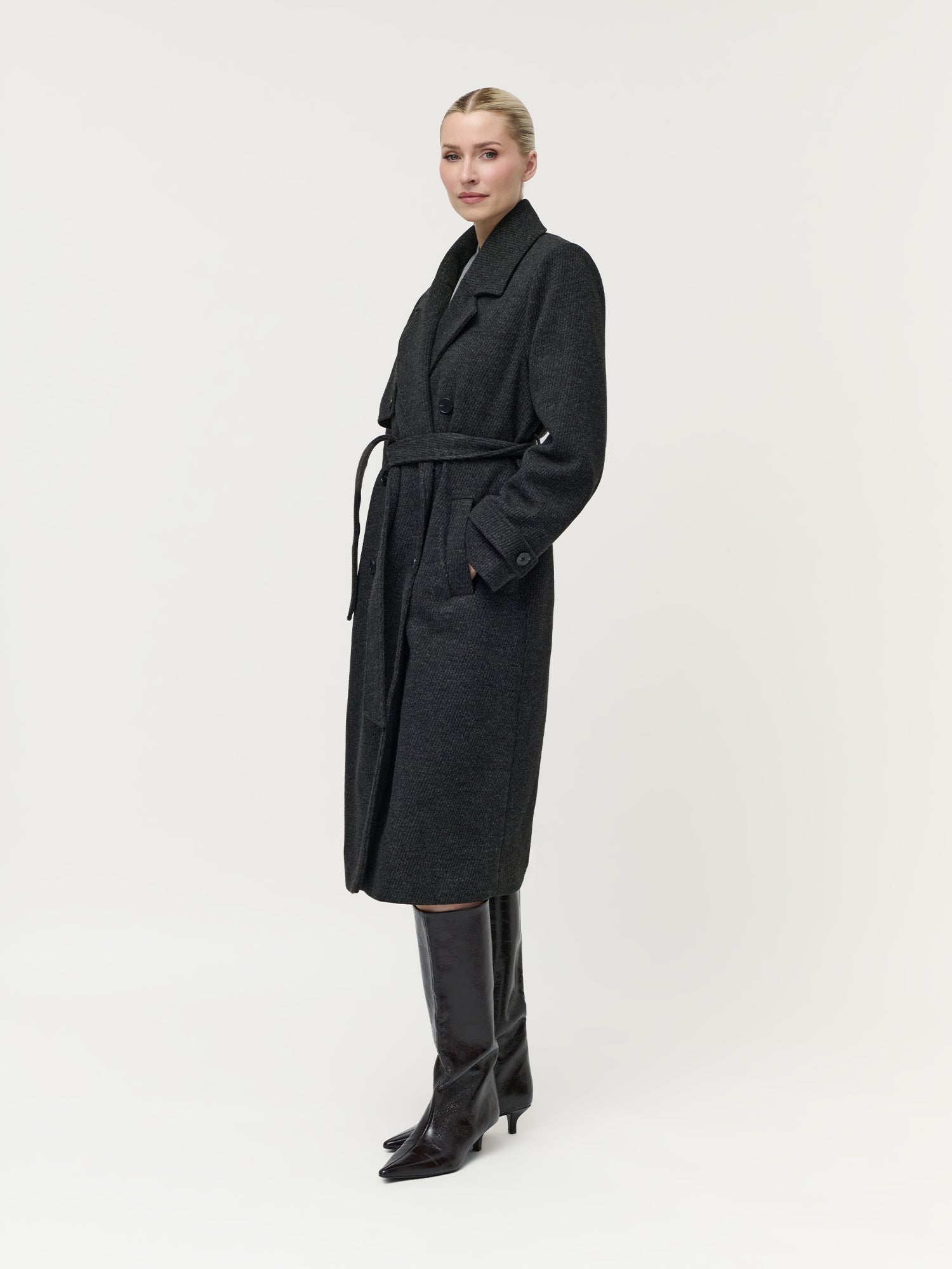 Style: "Cora" Coat 34