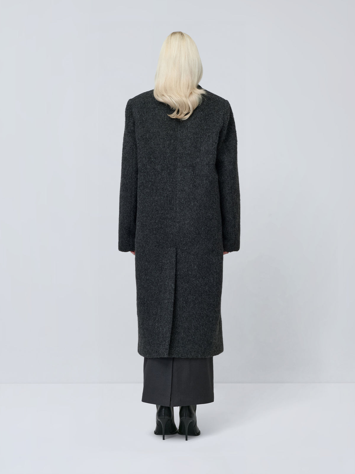 Style: "Laurentia" Coat 34