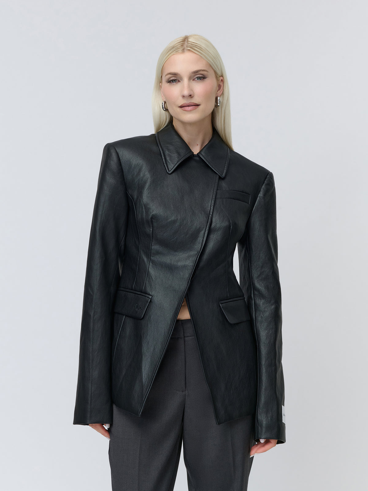 Style: "Orelia" Blazer 34